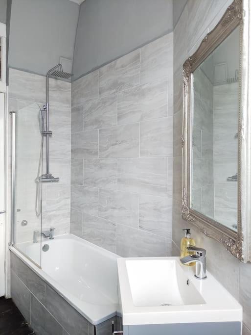 Beautiful Georgian New Town 2 Bed Apartment Édimbourg Extérieur photo